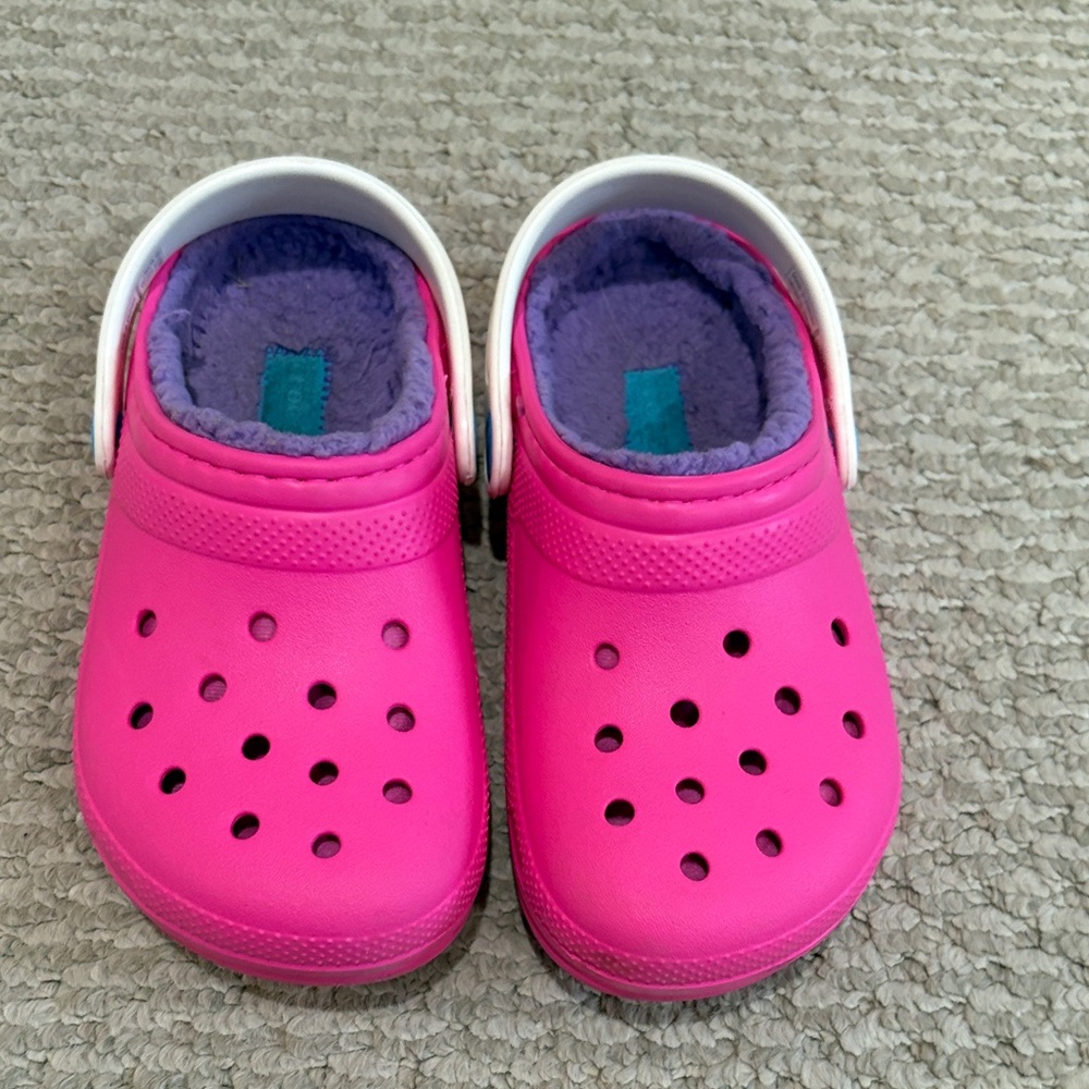 Lined Kids Pink Crocs